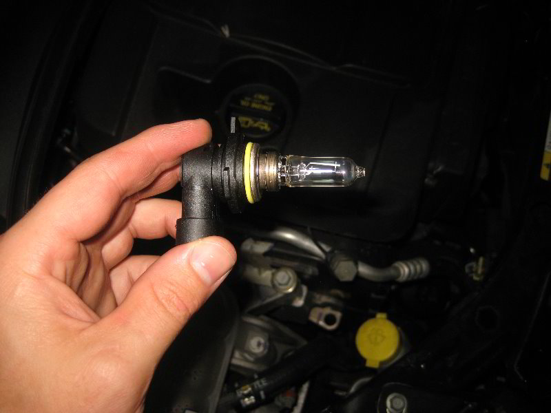 Fiat500HeadlightBulbsReplacementGuide009