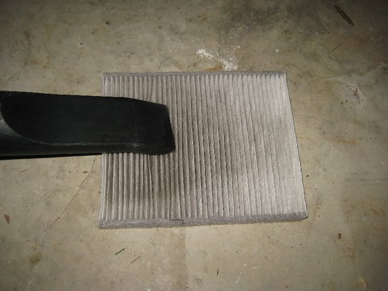 Ford-Explorer-HVAC-Cabin-Air-Filter-Replacement-Guide-023