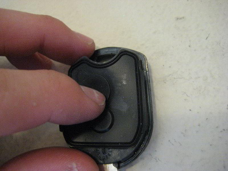 Ford-F-150-Key-Fob-Battery-Replacement-Guide-009