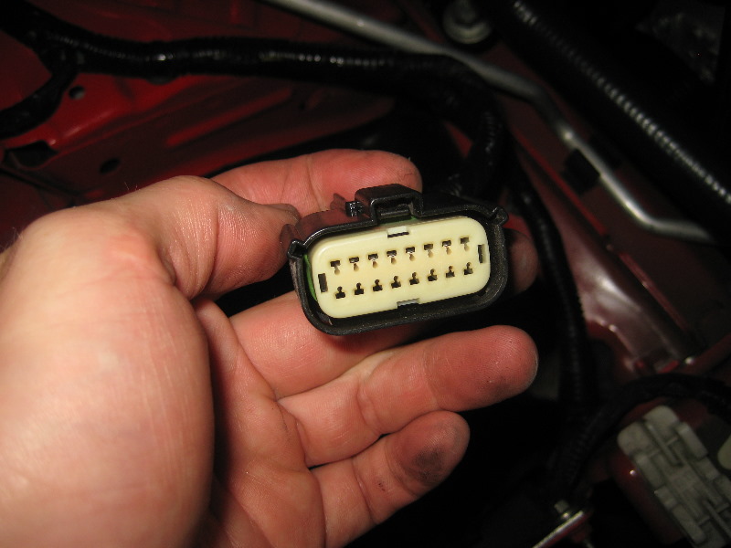 Ford-Fiesta-Headlight-Bulbs-Replacement-Guide-044