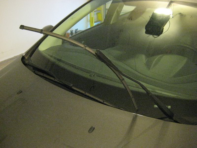 Replace windshield wipers ford focus