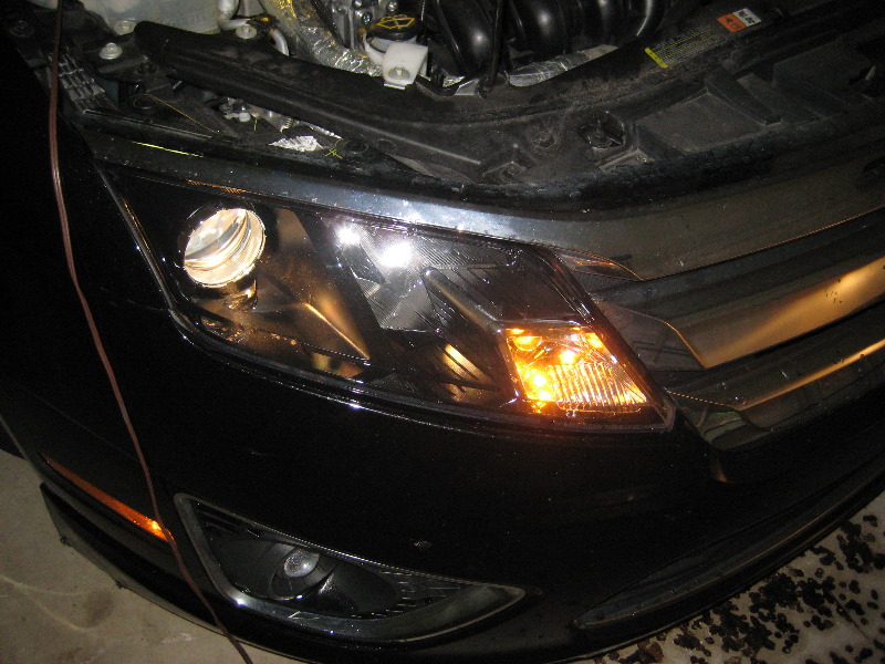 Ford-Fusion-Headlight-Bulbs-Replacement-Guide-024