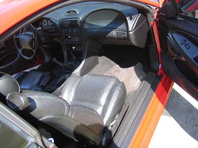 1994-Ford-Mustang-Cobra-040