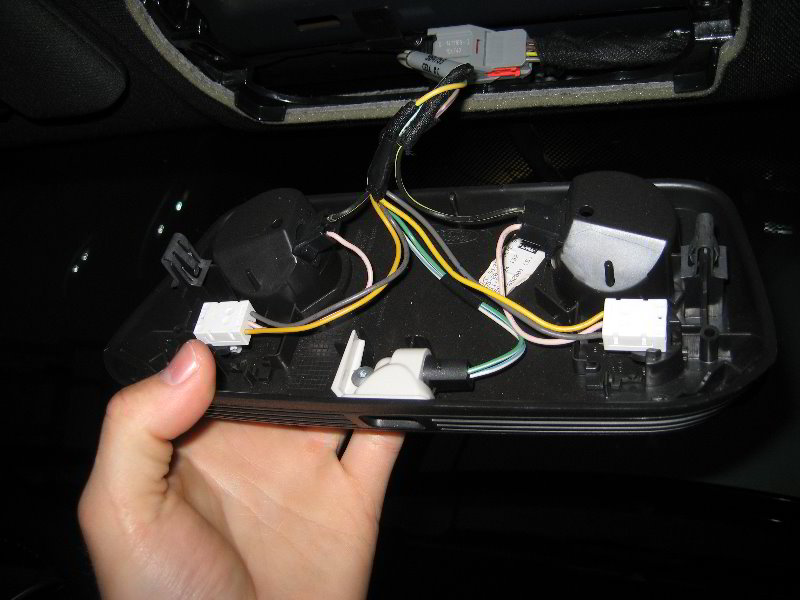 Ford-Mustang-Map-Light-Bulbs-Replacement-Guide-003