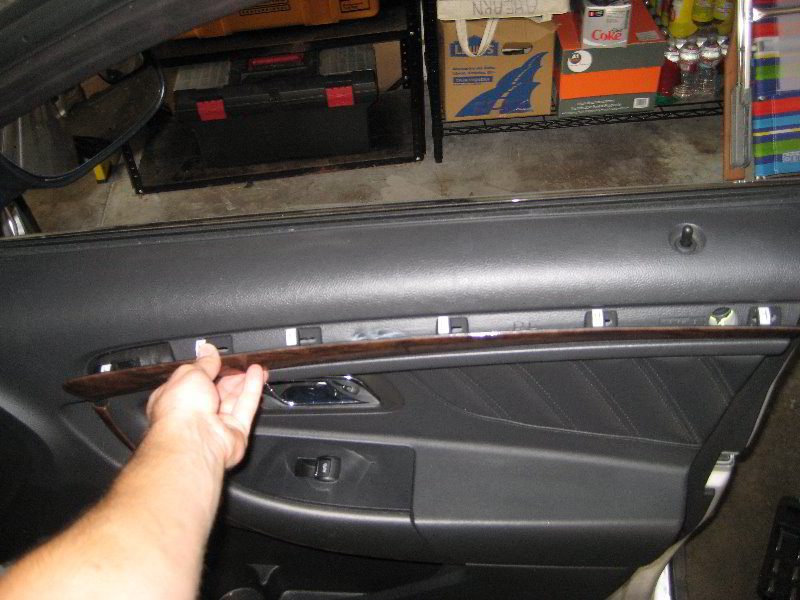Ford-Taurus-Interior-Door-Panels-Removal-Guide-062