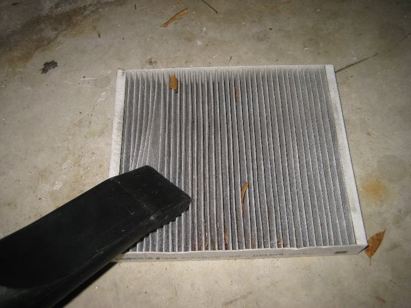GM-Chevrolet-Cruze-Cabin-Air-Filter-Replacement-Guide-016