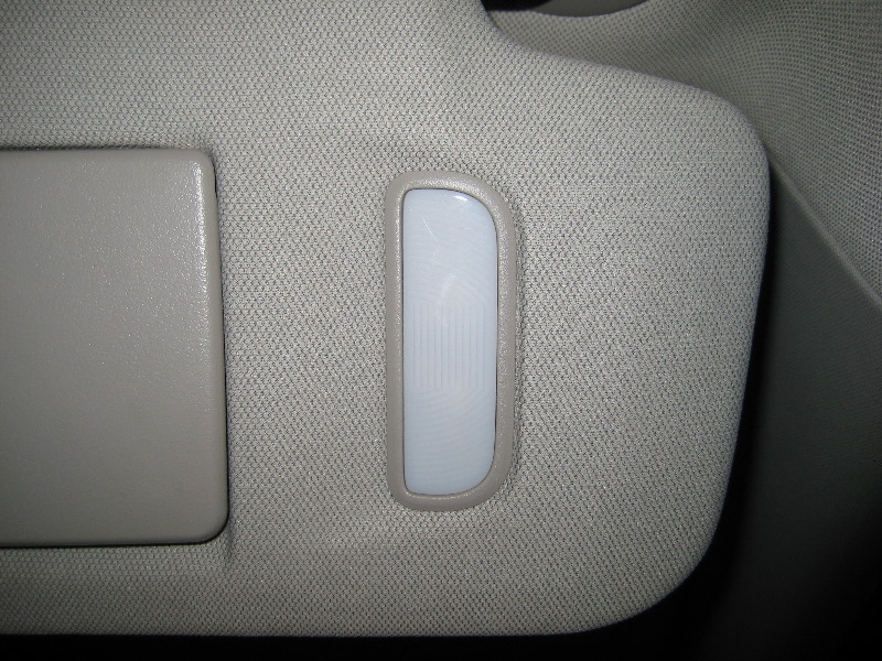 GM-Chevrolet-Equinox-Vanity-Mirror-Light-Bulb-Replacement-Guide-011