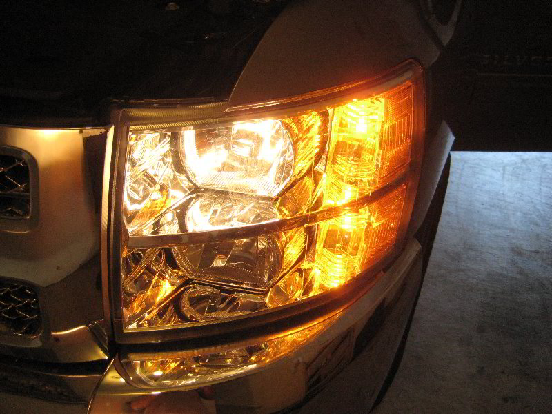 Chevrolet-Silverado-Headlight-Bulbs-Replacement-Guide-074