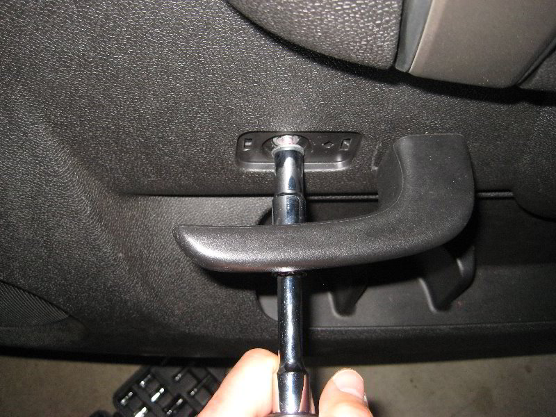 Chevrolet-Silverado-Interior-Door-Panel-Removal-Guide-076