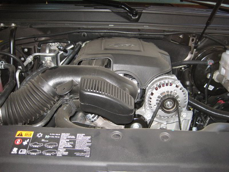 GM-Chevrolet-Tahoe-Vortec-5300-V8-Engine-Oil-Change-Guide-018