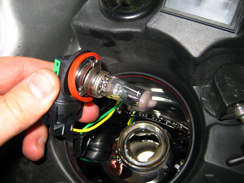 GM-Pontiac-G6-GT-Headlight-Bulbs-Replacement-Guide-027