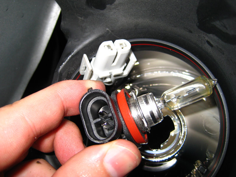 GM-Pontiac-G6-GT-Headlight-Bulbs-Replacement-Guide-038