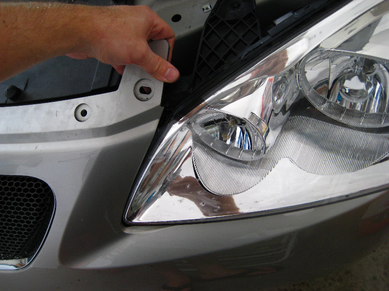 GM-Pontiac-G6-GT-Headlight-Bulbs-Replacement-Guide-041