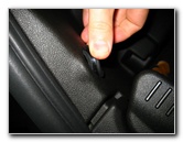 GM-Pontiac-G6-GT-Tail-Light-Bulbs-Replacement-Guide-003