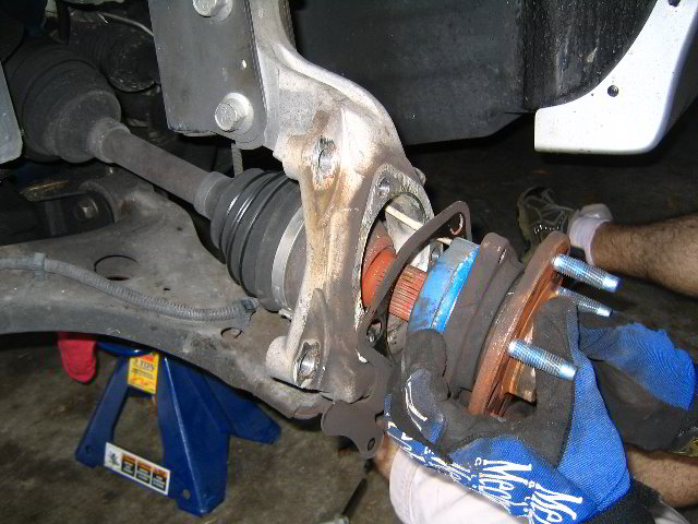 GM-Pontiac-Wheel-Bearing-Hub-Assembly-Repair-24