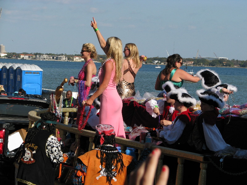 Gasparilla-Parade-of-the-Pirates-Tampa-FL-079