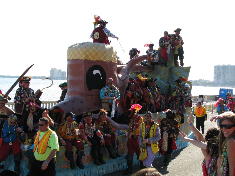 Gasparilla-Parade-of-the-Pirates-Tampa-FL-106