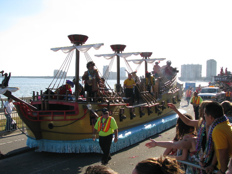 Gasparilla-Parade-of-the-Pirates-Tampa-FL-167
