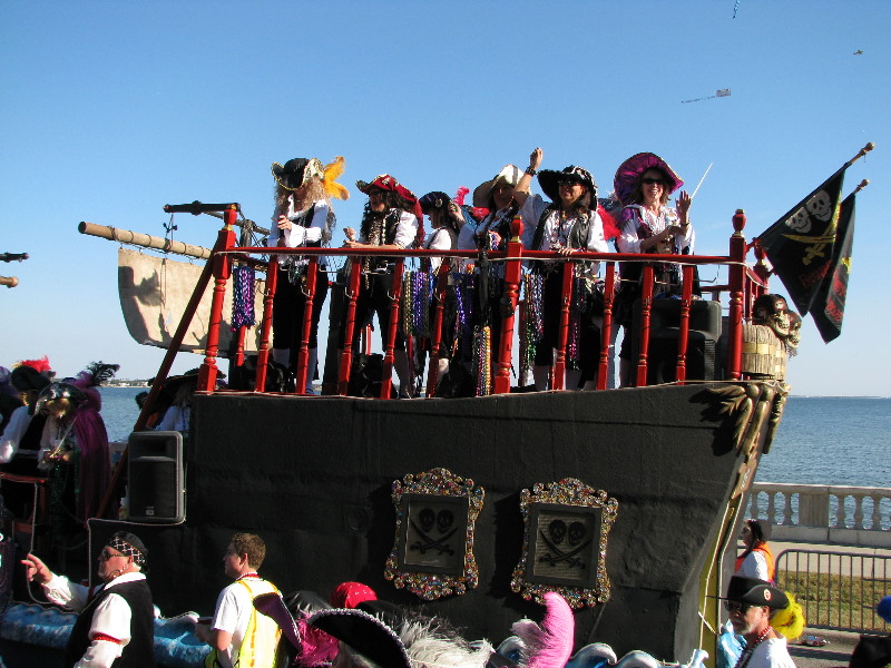 Gasparilla-Parade-of-the-Pirates-Tampa-FL-186