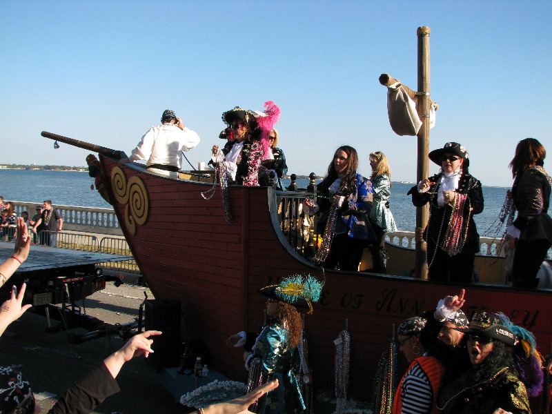 Gasparilla-Parade-of-the-Pirates-Tampa-FL-249