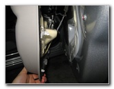 Honda-Accord-Interior-Door-Panel-Removal-Guide-016
