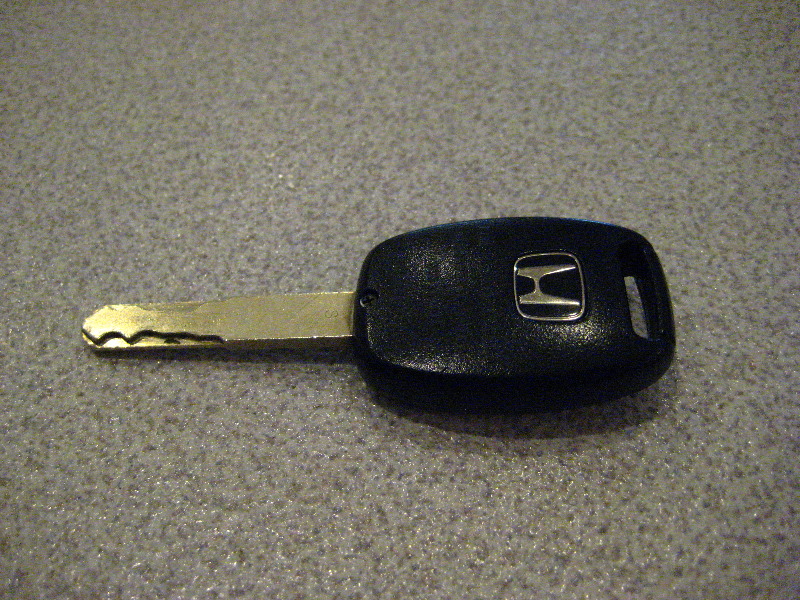 How to replace battery in 2010 honda accord key fob