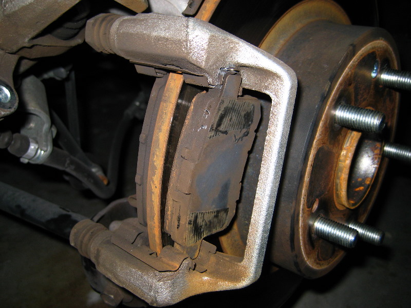 Replacing rear brake pads honda accord #4