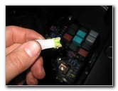 Honda-CR-V-Electrical-Fuse-Replacement-Guide-012