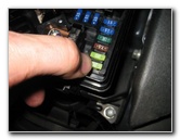Honda-CR-V-Electrical-Fuse-Replacement-Guide-014