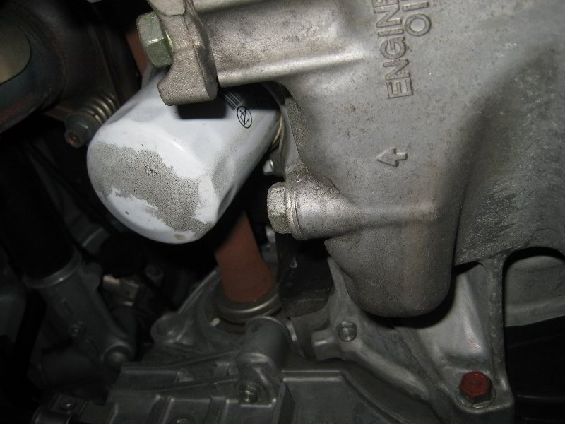 Honda-CR-V-Engine-Oil-Change-Guide-007