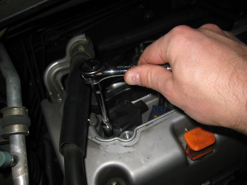 Honda-CR-V-K24Z-I4-Engine-Spark-Plugs-Replacement-Guide-031