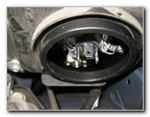 Honda-CR-V-Headlight-Bulbs-Replacement-Guide-015