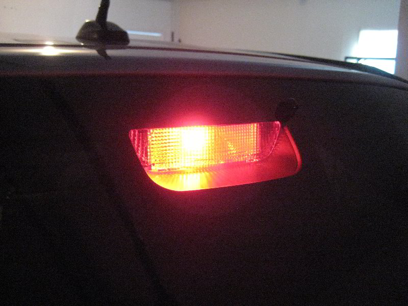 Honda-CR-V-Third-Brake-Light-Bulb-Replacement-Guide-018