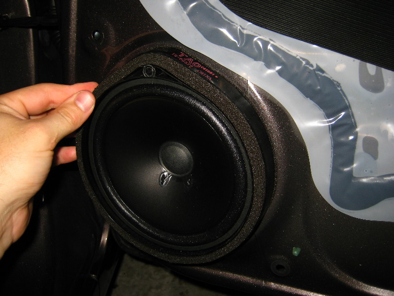 How to replace front speakers in 2002 honda civic