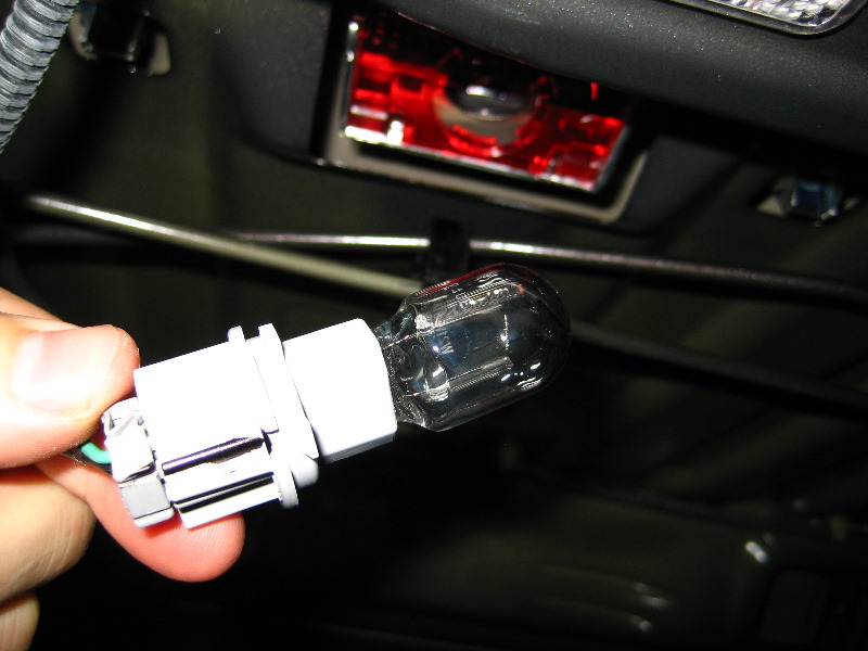 Honda civic third brake light bulb replacement guide #4