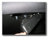 Honda-Fit-Jazz-Front-Door-Panel-Removal-Speaker-Replacement-Guide-006
