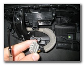 Honda-Fit-Jazz-Front-Door-Panel-Removal-Speaker-Replacement-Guide-018