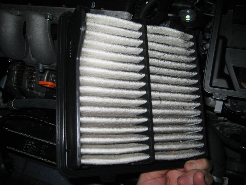 Replace engine air filter honda fit #3