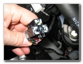 Honda-Fit-Jazz-Headlight-Bulbs-Replacement-Guide-014