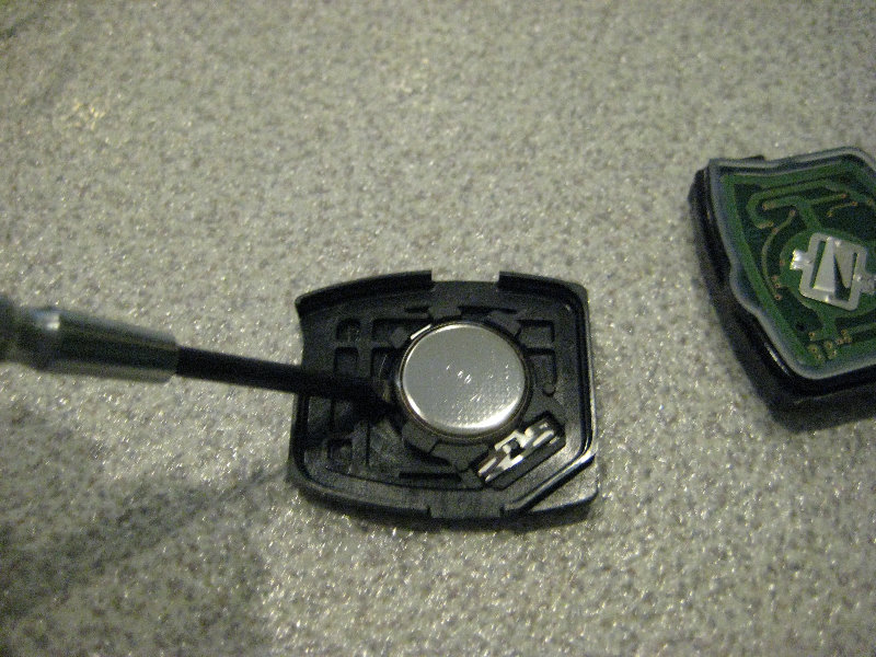 Replacing battery in car key honda #7