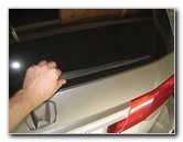 Honda-Odyssey-Rear-Window-Wiper-Blade-Replacement-Guide-013