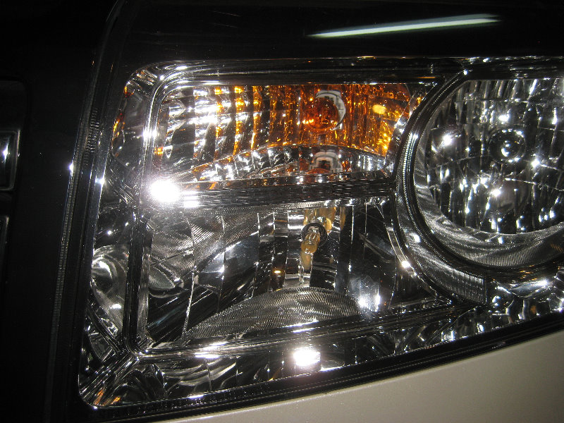 2009-2015-Honda-Pilot-Headlight-Bulbs-Replacement-Guide-019
