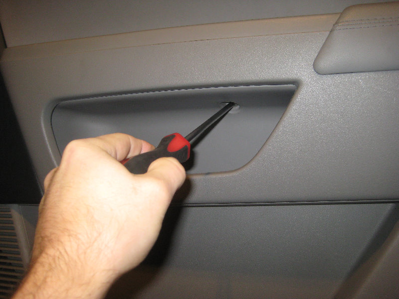 2009-2015-Honda-Pilot-Plastic-Interior-Door-Panel-Removal-Speaker-Upgrade-Guide-010
