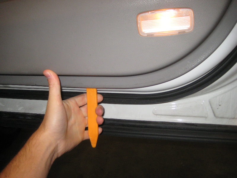 2009-2015-Honda-Pilot-Plastic-Interior-Door-Panel-Removal-Speaker-Upgrade-Guide-012