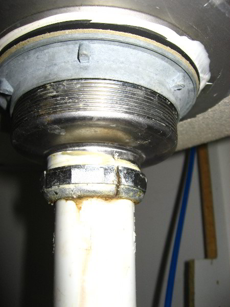 Kitchen-Sink-Drain-Leak-Repair-Guide-003