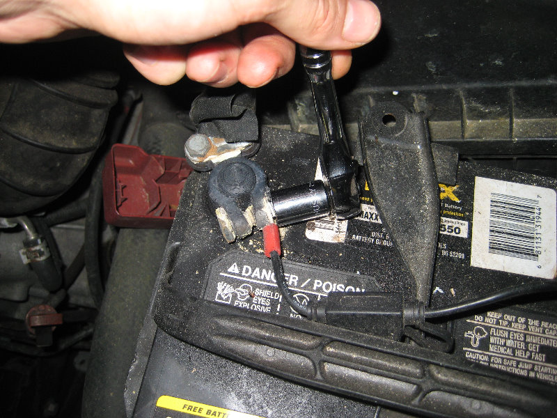 How-To-Clean-and-Stop-Car-Battery-Terminal-Corrosion-013