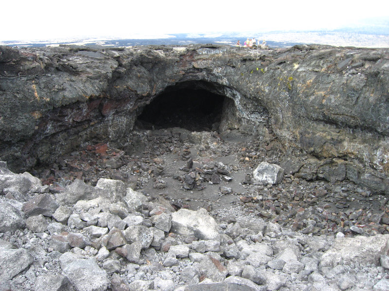 Hwy-19-Lava-Tube-Cave-Near-Kona-Big-Island-Hawaii-003
