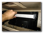 Hyundai-Santa-Fe-Cabin-Air-Filter-Element-Replacement-Guide-018