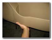 Hyundai-Santa-Fe-Front-Door-Panel-Removal-Guide-031