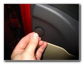 Hyundai-Santa-Fe-Front-Door-Panel-Removal-Guide-042